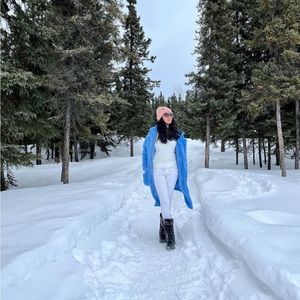 Forever 21 small size Faux fur teddy coat. Rarely used.